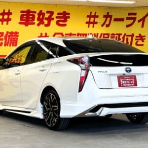 PRIUS プリウス S 【4WD】【車検2年付】