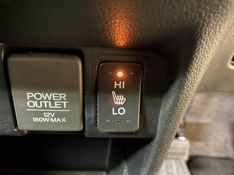 N-BOX カスタム SSパッケージ 【特別仕様車】【4WD】【新品タイヤ付】