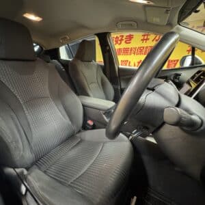 PRIUS　プリウス　S　【4WD】【車検2年付】