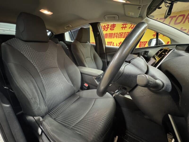 PRIUS プリウス S 【4WD】【車検2年付】