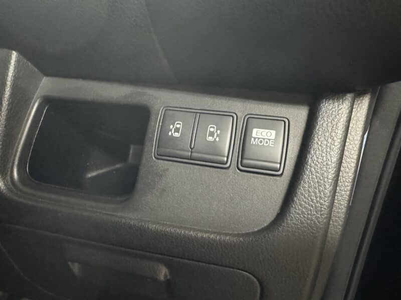 SERENA セレナ ハイウェイスター Vセレクション【特別仕様車】