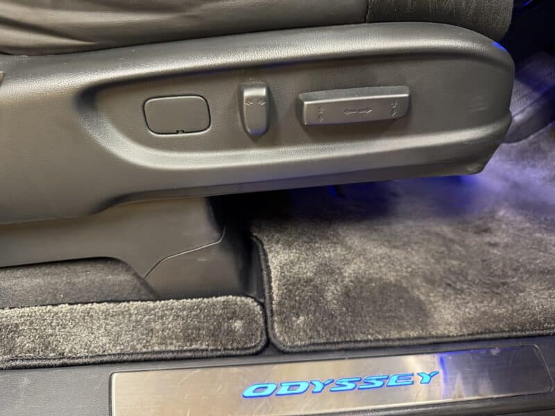 ODYSSEY オデッセイ アブソルートEX【総合評価優良車】