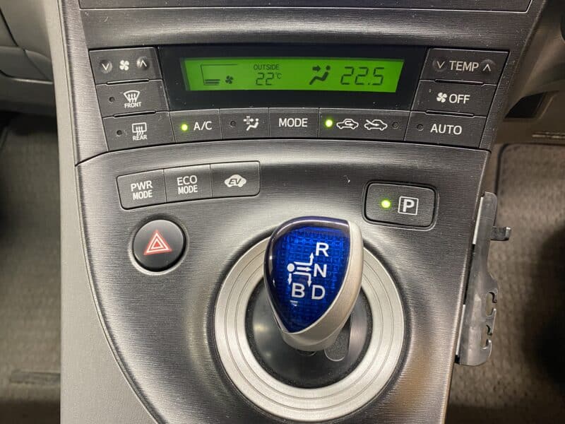 PRIUS プリウス S