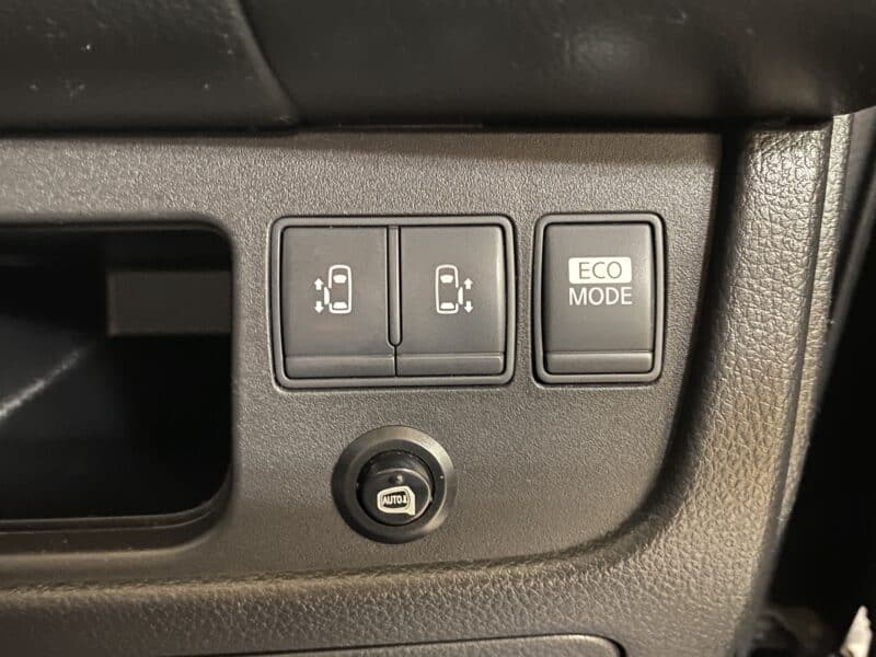 SERENA セレナ ハイウェイスター Jパッケージ 【特別仕様車】【車検2年付】