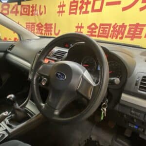 IMPREZA 　インプレッサスポーツ　1.6i【5MT】【4WD】