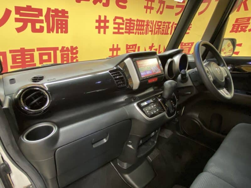N-BOX カスタム SSパッケージ 【特別仕様車】【4WD】【新品タイヤ付】