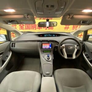 PRIUS　プリウス　S