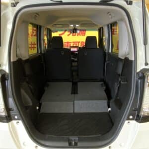 N-BOX　カスタム SSパッケージ　【特別仕様車】【４WD】【新品タイヤ付】