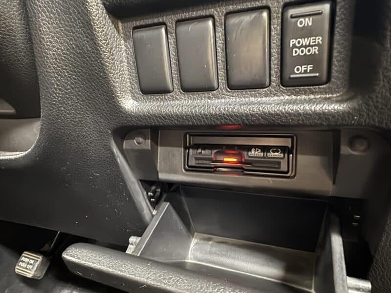 ELGRAND エルグランド 250ハイウェイスター 【車検2年付】