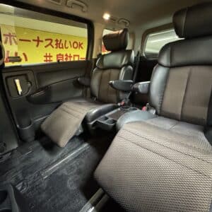 ELGRAND エルグランド ２５０ハイウェイスター　【車検２年付】