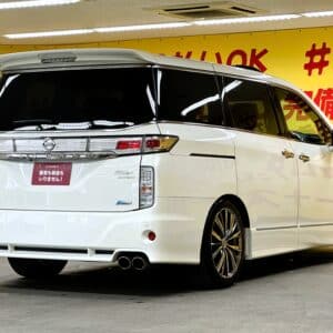 ELGRAND エルグランド ライダー 黒本革シート マニュアルシート 【総合評価優良車】【車検2年付】