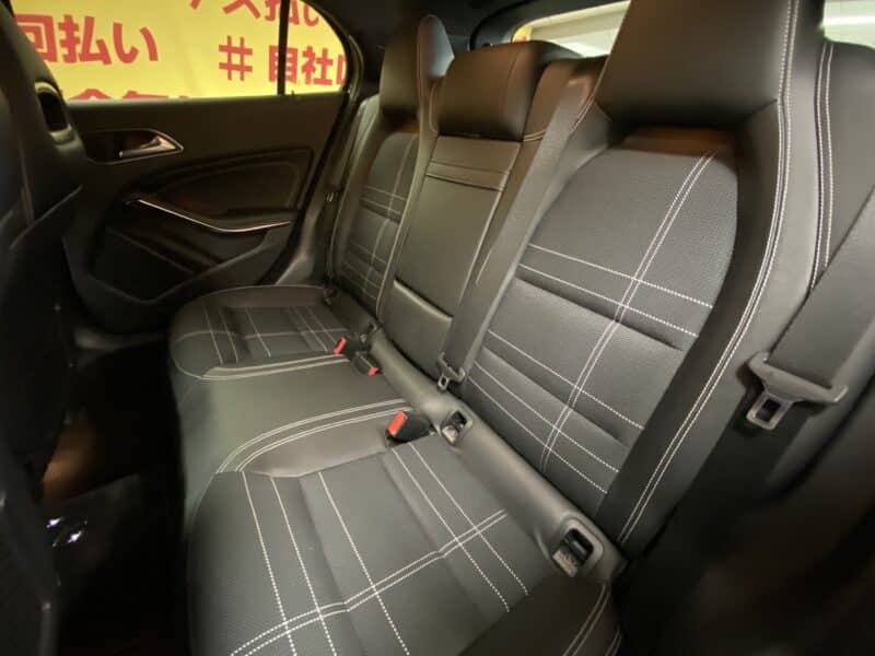 MERCEDES BENZ メルセデス・ベンツ GLA250 4マチック【4WD】【車検2年付】【総合評価優良車】