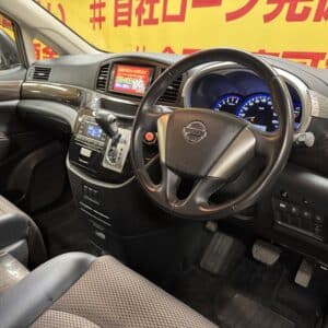 ELGRAND エルグランド ２５０ハイウェイスター　【車検２年付】