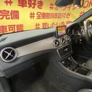 MERCEDES BENZ メルセデス・ベンツ GLA250 4マチック【4WD】【車検2年付】【総合評価優良車】