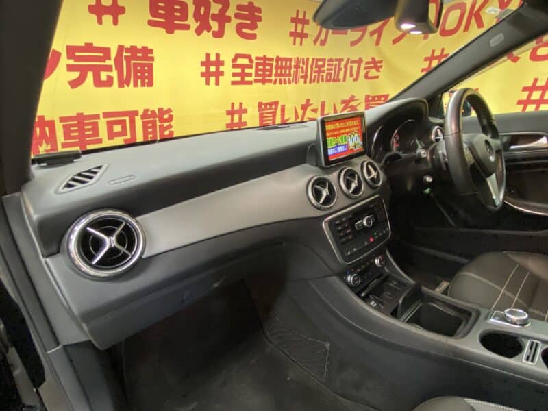 MERCEDES BENZ メルセデス・ベンツ GLA250 4マチック【4WD】【車検2年付】【総合評価優良車】