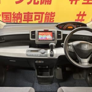 FREED フリード Gエアロジャストセレクション