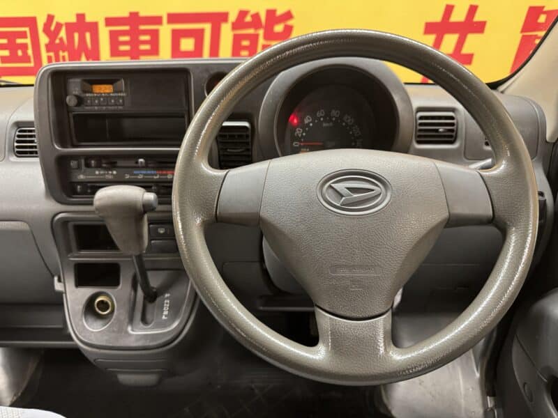 HIJET ハイゼットカーゴ デラックス