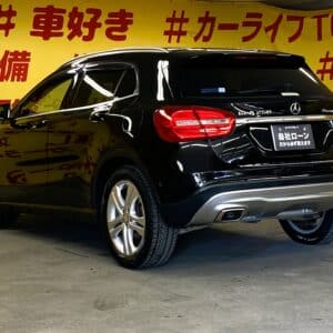 MERCEDES BENZ メルセデス・ベンツ GLA250 4マチック【4WD】【車検2年付】【総合評価優良車】