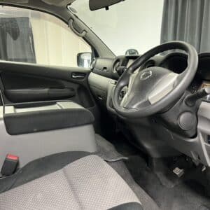 CARAVAN　 NV350キャラバン　ロングプレミアムGX