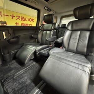 ELGRAND エルグランド ライダー 黒本革シート マニュアルシート 【総合評価優良車】【車検2年付】