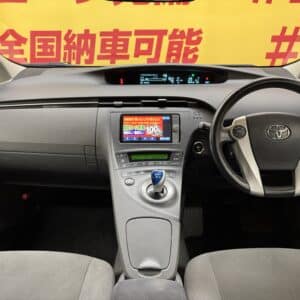 PRIUS　プリウス　Ｓ　LEDエディション　【特別仕様車】【車検２年付】　