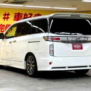 ELGRAND エルグランド ライダー 黒本革シート マニュアルシート 【総合評価優良車】【車検2年付】