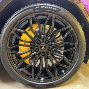 Lamborghini Urus SE　ウルス　SE　【4WD】