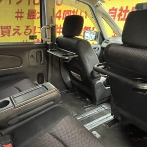 SERENA　セレナ　ハイウェイスター エアロモード【４WD】【特別仕様車】【総合評価優良車】