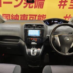 SERENA　セレナ　ハイウェイスター Vセレクション【特別仕様車】【1年保証】