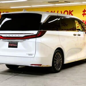 LEXUS LM500h エグゼクティブ【総合評価優良車】【4WD】【新車保証】