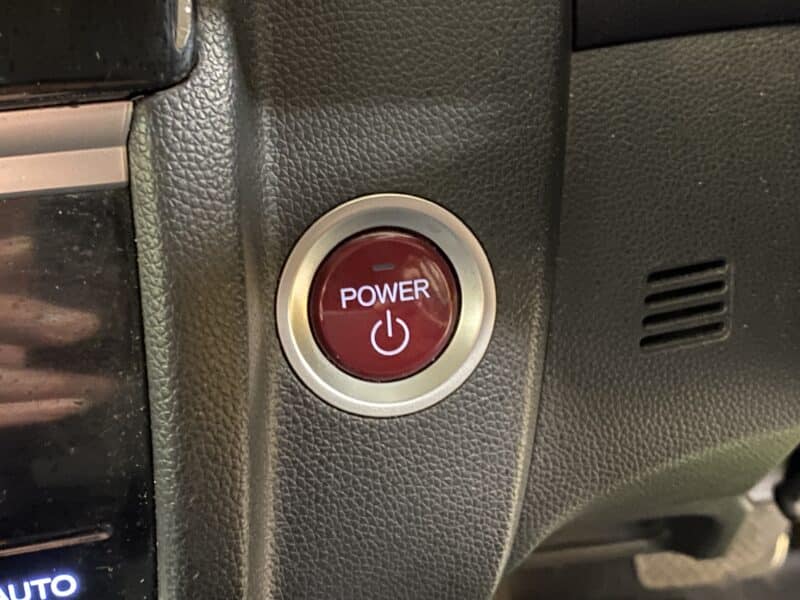 FIT フィットHV Fパッケージ