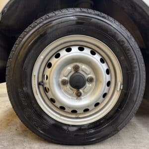 HIJET　ハイゼットカーゴ　デラックス　【４WD】【車検２年付】