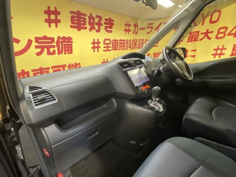 SERENA セレナ ハイウェイスター エアロモード【4WD】【特別仕様車】