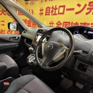 SERENA　セレナ　ハイウェイスター　【総合評価優良車】【４WD】