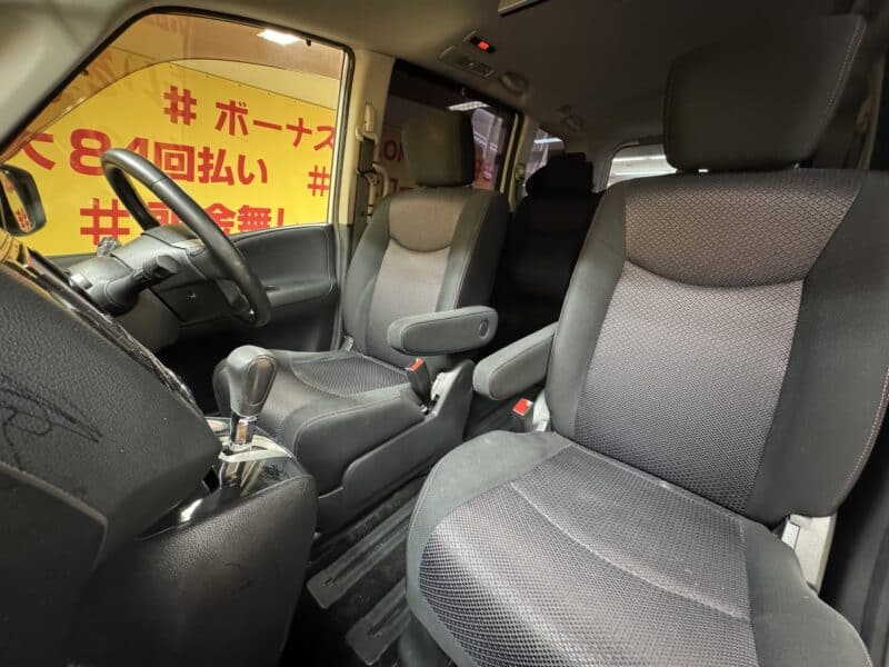 SERENA セレナ ハイウェイスター Vセレクション【特別仕様車】【1年保証】