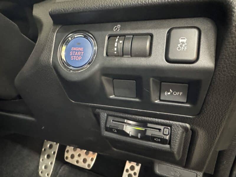 IMPREZA インプレッサ XV HV 2.0i-L 【4WD】【1年保証】