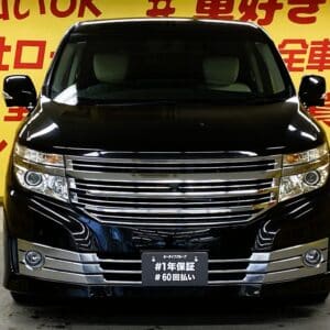 ELGRAND　エルグランド　ライダー 白本革シートマニュアルシート  【特別仕様車】