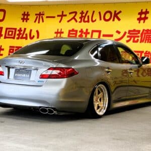 FUGA 　フーガ　ハイブリッド　【総合評価優良車】【カスタム】【車検２年付】