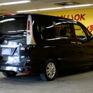 SERENA　セレナ　ハイウェイスター エアロモード【４WD】【特別仕様車】