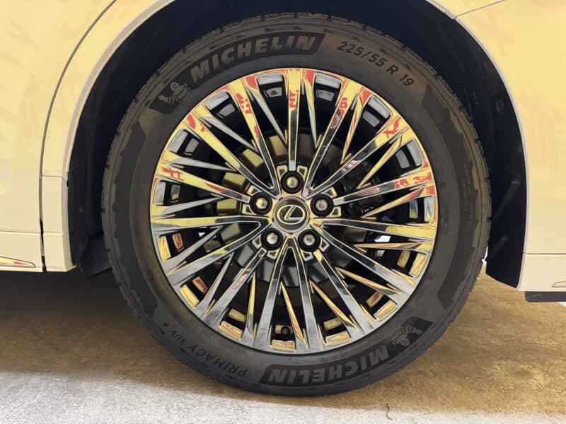 LEXUS LM500h エグゼクティブ【総合評価優良車】【4WD】【新車保証】