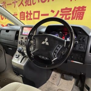 DELICA デリカD5 Gプレミアム 【4WD】【カスタム】【総合評価優良車】