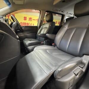 ELGRAND エルグランド ライダー 黒本革シート マニュアルシート 【特別仕様車】【車検2年付】