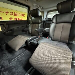 ELGRAND エルグランド 250ハイウェイスター アーバンクロム【特別仕様車】【サンルーフ】