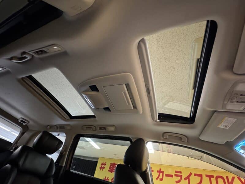 ELGRAND エルグランド 250ハイウェイスター アーバンクロム【特別仕様車】【サンルーフ】