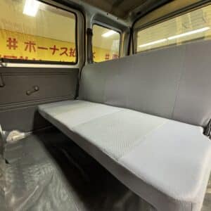 HIJET　ハイゼットカーゴ　デラックス　【４WD】【車検２年付】