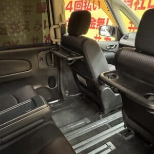 SERENA　セレナ　ハイウェイスター Vセレクション【特別仕様車】【1年保証】