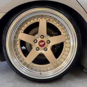 FUGA 　フーガ　ハイブリッド　【総合評価優良車】【カスタム】【車検２年付】