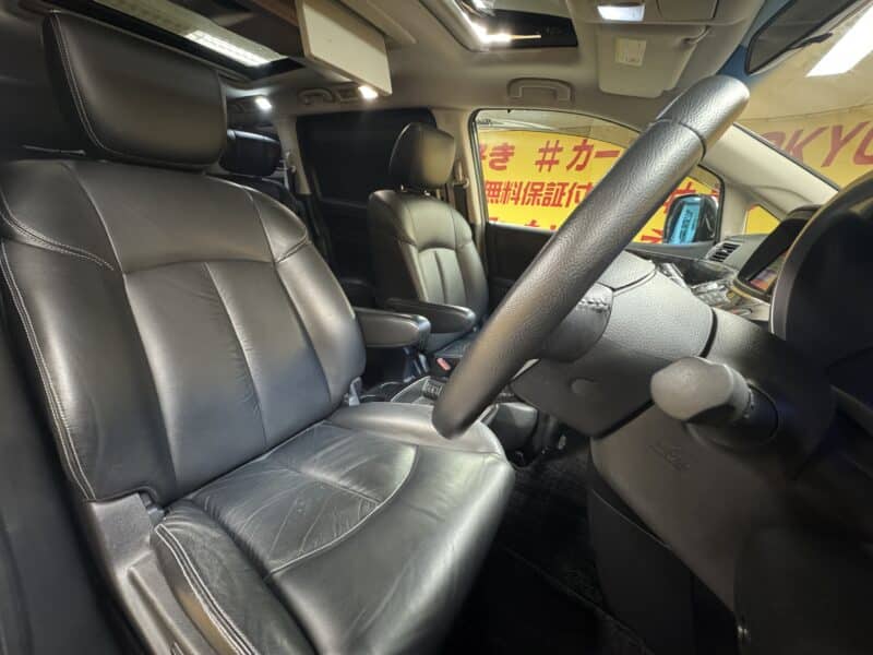 ELGRAND エルグランド ライダー 黒本革シート マニュアルシート 【特別仕様車】【総合評価優良車】