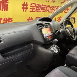 SERENA　セレナ　ハイウェイスター エアロモード【４WD】【特別仕様車】【総合評価優良車】