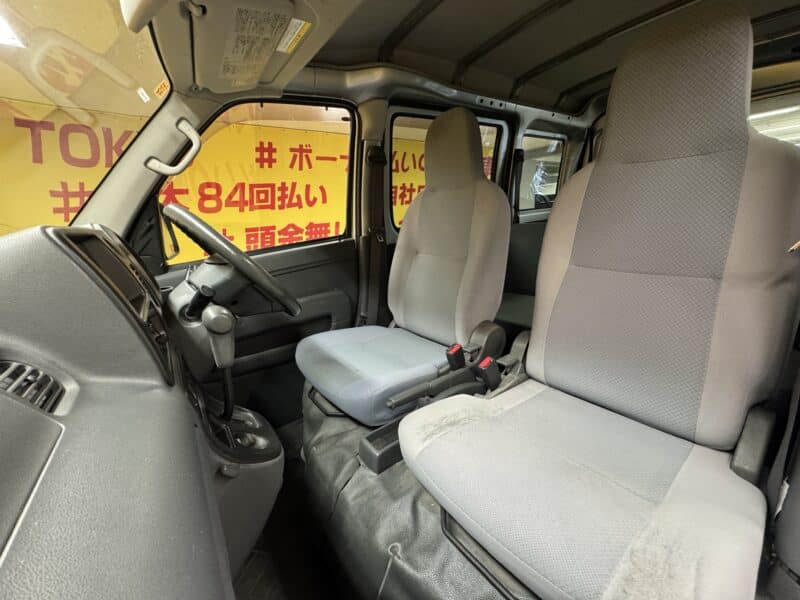 HIJET ハイゼットカーゴ デラックス 【4WD】【車検2年付】